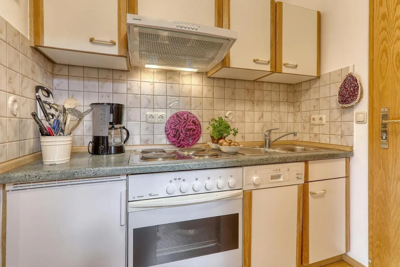 Haus Jägerfleck, Ihre Ferienwohnungen am Nationalpark Bayerischer Wald Spiegelau Apartment