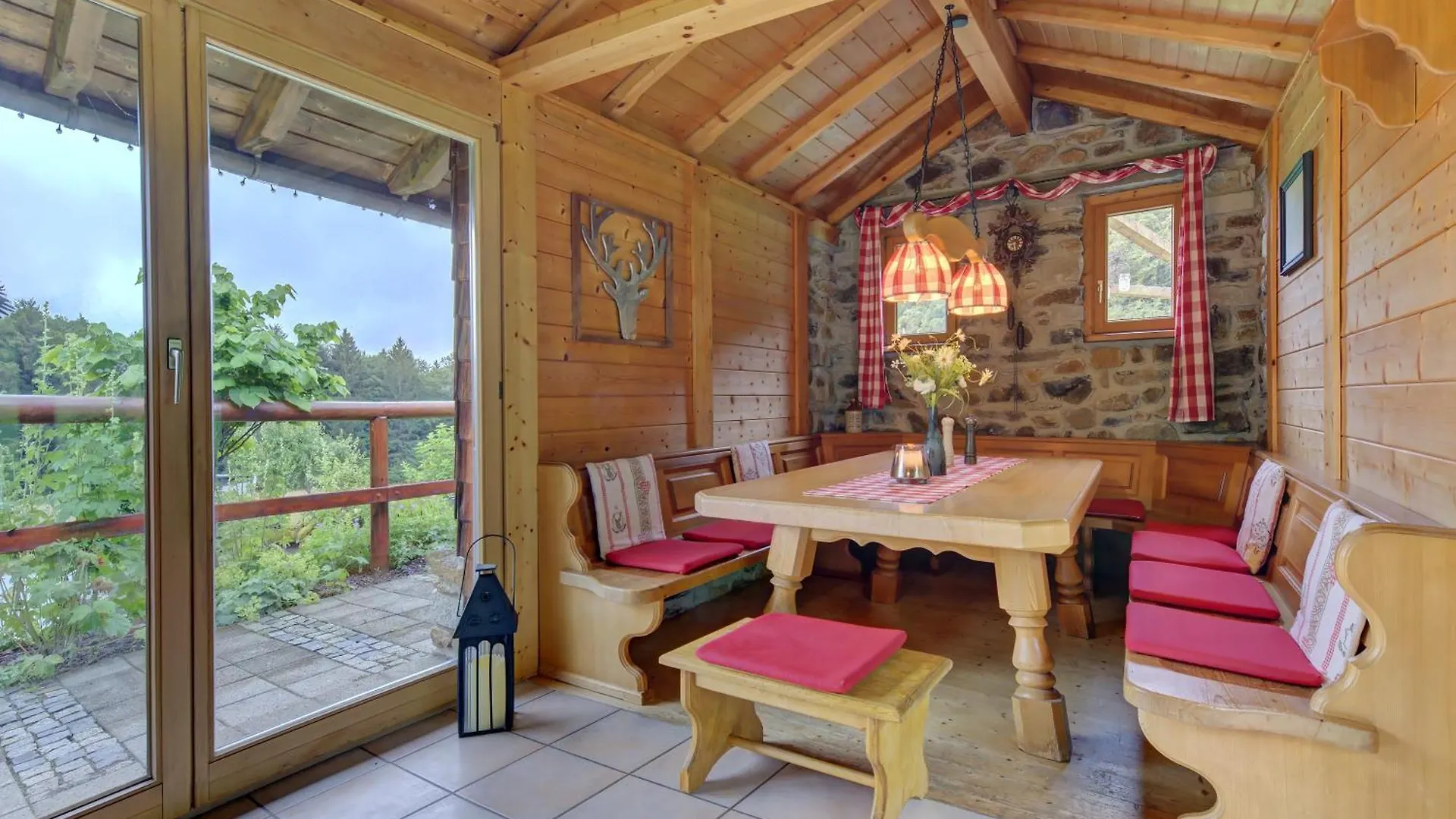 Haus Jägerfleck, Ihre Ferienwohnungen am Nationalpark Bayerischer Wald Spiegelau Apartment